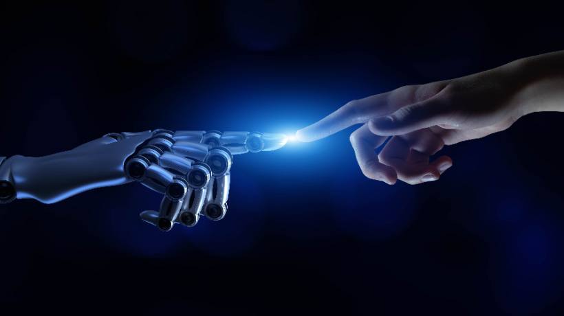 Human And Digital Learning Finding The Right Balance.jpg