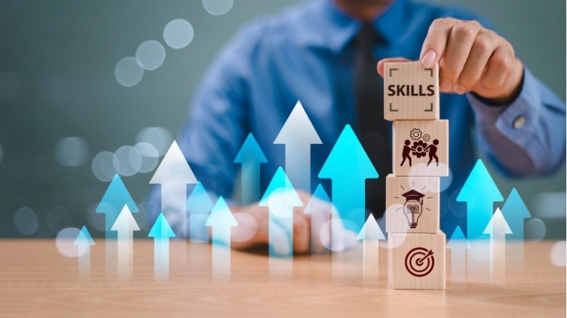 10 Team Leader Training Strategies That Improve Employee Performance.jpg